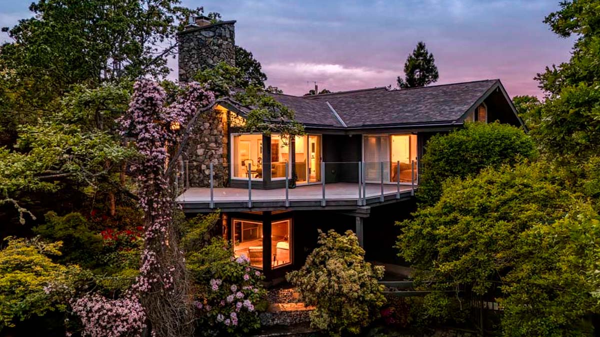 3250 Norfolk Road-Featured