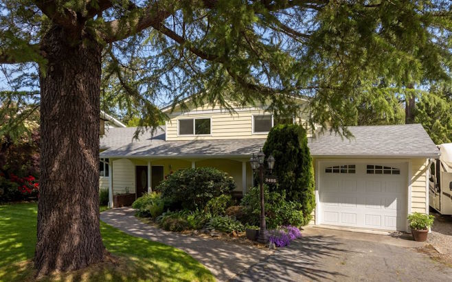 3405 Rolston Cres -thumb