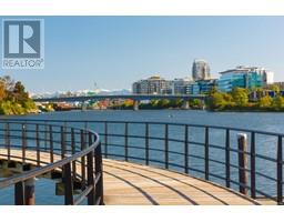 104 330 Waterfront Cres-Property-23865590-Photo-32.jpg