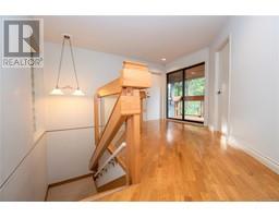 1081 Nose Point Rd-Property-23876245-Photo-19.jpg