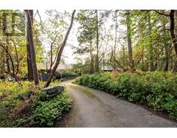 1081 Nose Point Rd-Property-23876245-Photo-2.jpg