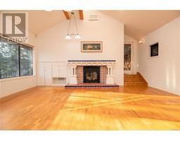 1081 Nose Point Rd-Property-23876245-Photo-5.jpg